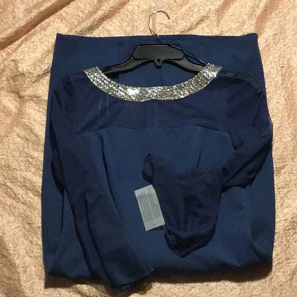 Beautiful blue with silver rhinestone around the neck, sheer sleeves size 4P - Picture 1 of 7